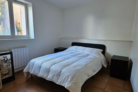 AIX EN PROVENCE - Luynes T3 meublé de 63 m2 à la campagne - Photo 2