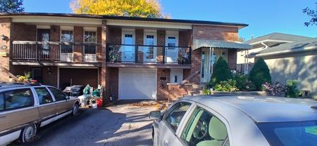 For Lease - 112 Petworth Crescent, Toronto, Ontario - Photo 3
