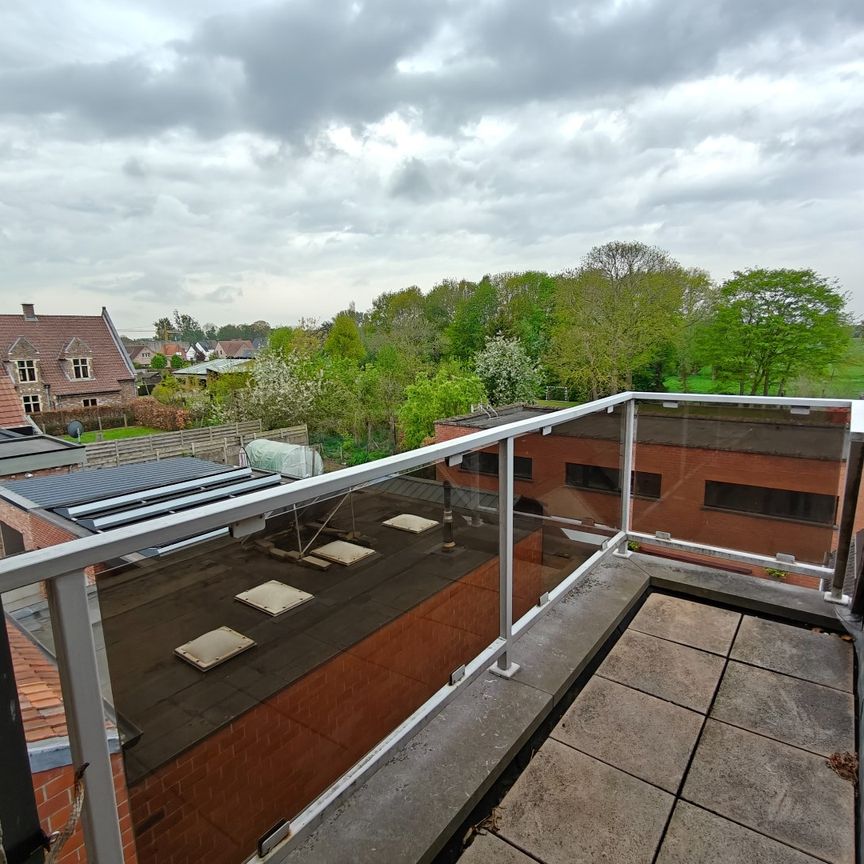 Dakappartement te huur in Overmere - Photo 1