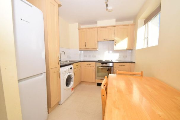 2 bedroom flat to rent - Photo 1