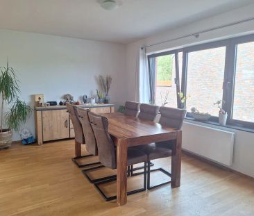 Ruim, stijlvol duplex appartement te Diepenbeek - Foto 2