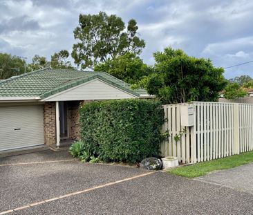 1/161 Whiting Street, Labrador - Photo 3
