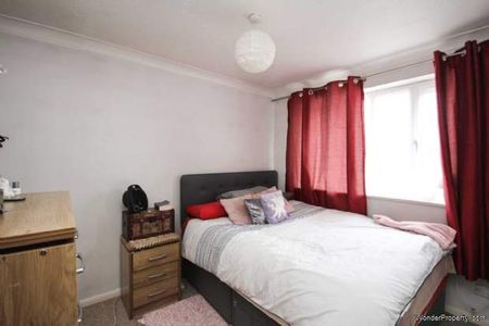 2 bedroom property to rent in Bracknell - Photo 4