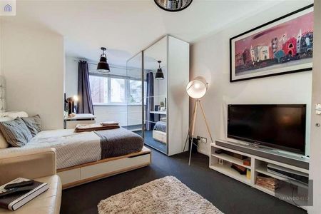 Wesley Close, Kennington, SE17 - Photo 4