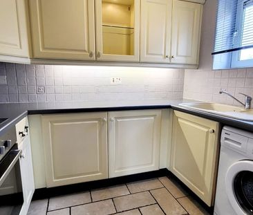 1 Bed Flat, Newhall Green, LS10 - Photo 5