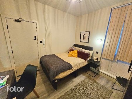 Room in a Shared House, Carmichael Road, SE25 - Photo 3