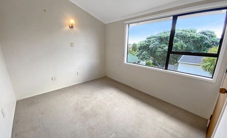 Beach Haven, 2/41 Rangatira Road - Photo 3