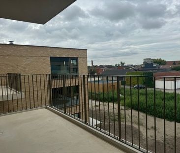 Appartement te huur - Photo 1
