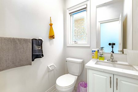 For Lease - 105 Mckean Drive, Whitchurch-Stouffville, Ontario - Photo 4