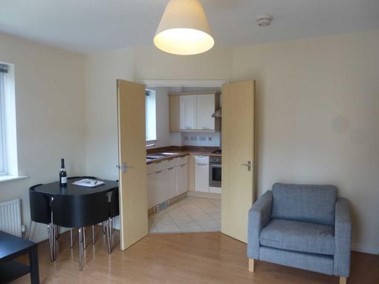 2 bedroom flat to rent - Photo 1