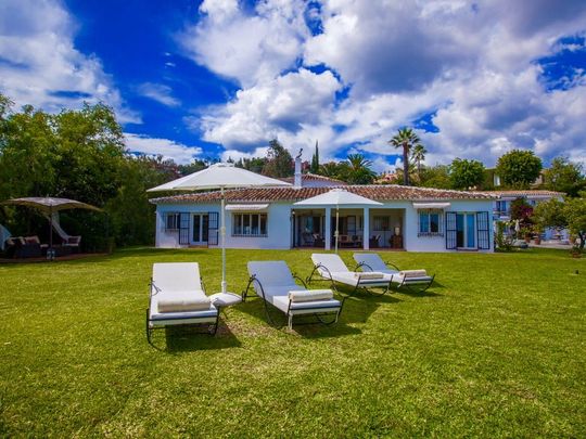 8 bedroom luxury Villa for rent in Marbella, Spain - Photo 1