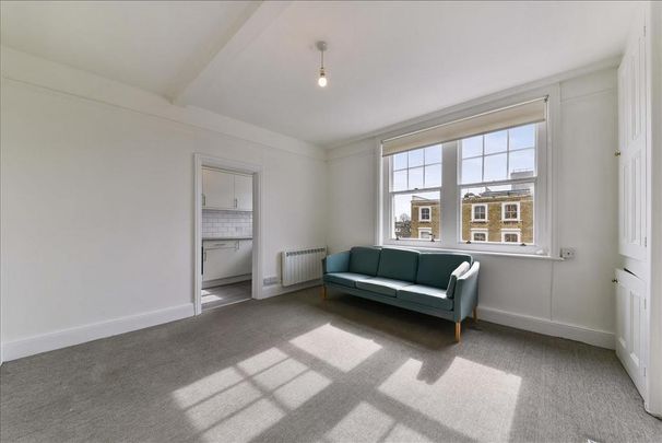 3 bedroom flat to rent - Photo 1