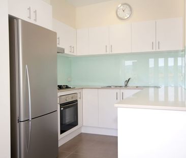 THE WATERFORD - Photo 3