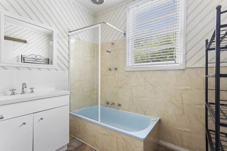 Convenient Location - Photo 4