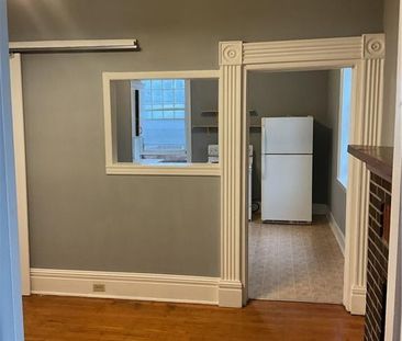 303 EAST 19TH Street Unit# 2, Hamilton, Ontario, L9A4S6 - Photo 3