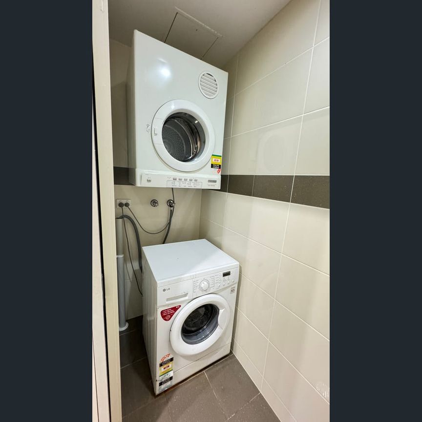 Fully Furnished-L4A/12-40 Bonar st, Arncliffe, NSW 2205 - Photo 1