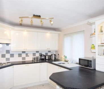 3 bedroom detached house to rent - Photo 5