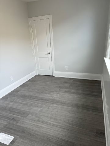 For Lease - 68 woodington Avenue Unit# Upper, Toronto, Ontario - Photo 2