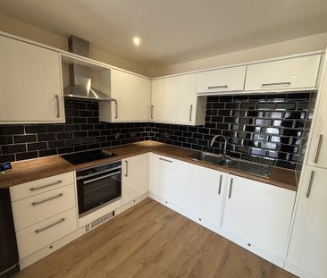 Fitzalan Road, Sheffield - Photo 4