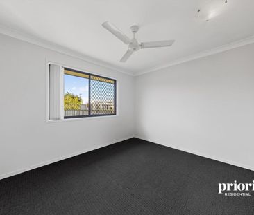 Spacious Lowset Living in a Prime Mango Hill Location - Photo 6