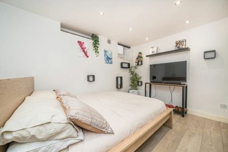 Richmond Road, Kingston Upon Thames, KT2 - Photo 2