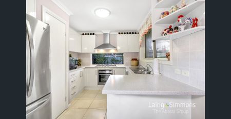 Beautiful and Well Maintained Family Home in an Ideal Location! - Photo 5