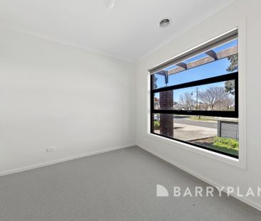 Contemporary Comfort, Effortless Style & Exceptional Convenience - Photo 5