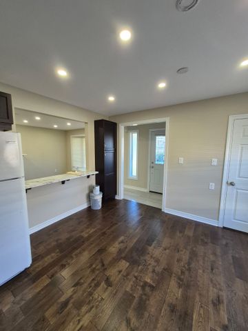 For Lease - 57 Iroquois Avenue, Oshawa, Ontario - Photo 3