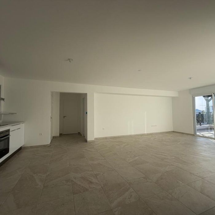 Location Appartement 95.33m² 2 pièces Fort de france - Photo 1