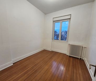 Location Appartement 4 pièces 94m² - Photo 2