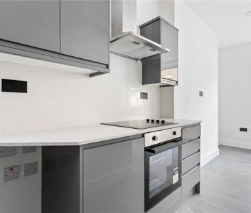 Studio to rent - Photo 6