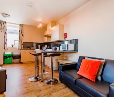 One Bed Apartment - Photo 6