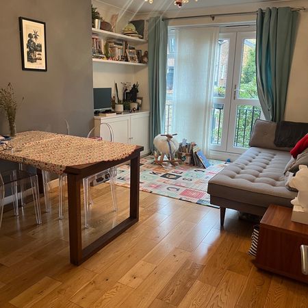 1 Bed Flat, Battersea, SW11 - Photo 3