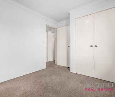 Character Two-Storey Townhouse in the Heart of Morley - Photo 6
