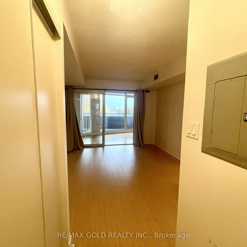 For Lease - 550 Queens Quay Unit# 318, Toronto, Ontario - Photo 1