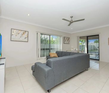 Dive Into Luxury Living - Photo 3