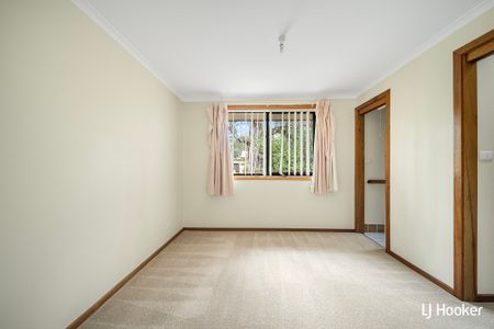 1 Napper Place, Charnwood ACT 2615 - House For Rent | Domain - Photo 4