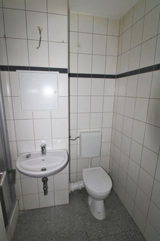 Herein spaziert… Renovierte 2 Zimmer in 4 Etage, ab sofort zu vermieten - Foto 2