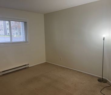 For Lease - 316 Lorry Greenberg Drive Unit# 117, Hunt Club - South ... - Photo 6