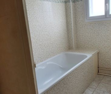 Location Appartement 3 pièces 67m² ST AVERTIN 37550 - Photo 4