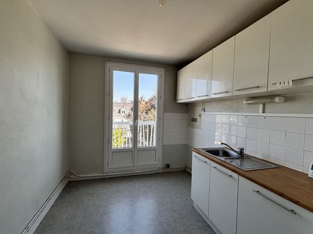 Location Appartement 4 pièces 68m² RENNES 35000 - Photo 2