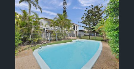 COASTAL LIVING AT SLADE POINT - Photo 4