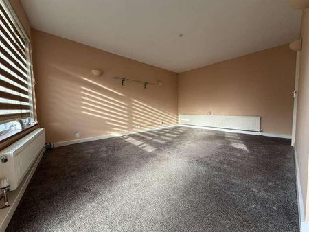 Claire Gardens, Stanmore, HA7 - Photo 2