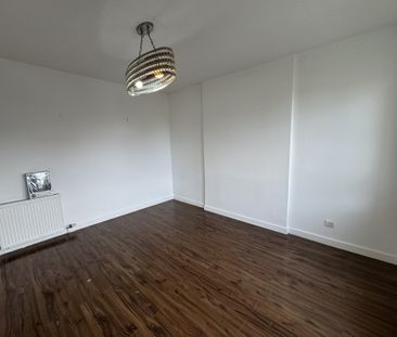 Bangorshill Street, Thornliebank | £995 Monthly - Photo 4