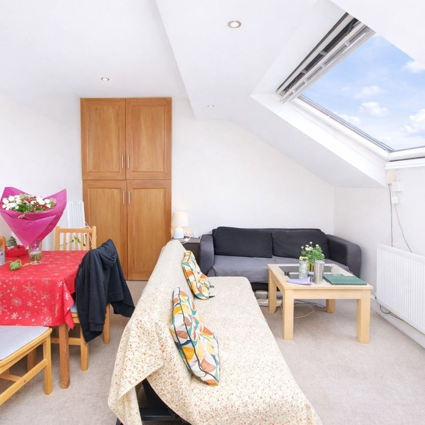 1 Bed Flat, Grovelands Road, N15 - Photo 1
