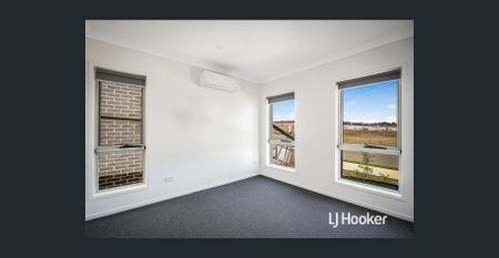 Brand New 4 Bedroom Home - Available Now! - Photo 3