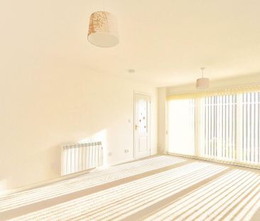 1 bedroom semi-detached bungalow to rent - Photo 3