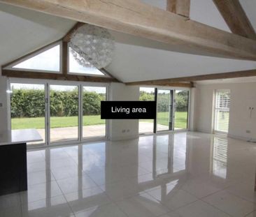 4 bedroom barn conversion to rent - Photo 2