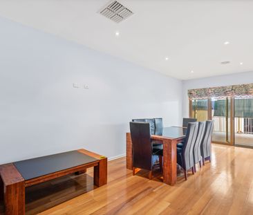 Large Family TownHome - Photo 2