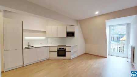 Perfekte Kombination aus Altbauflair und modernstem Wohnen im Herzen von Wien - Photo 5